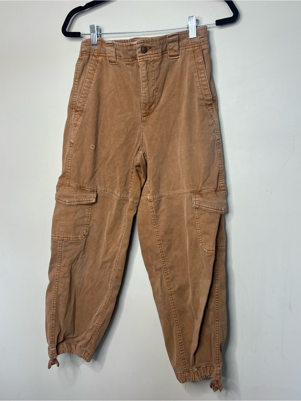 Woman’s  Cargo Pants - Old Navy